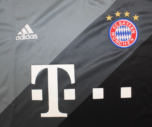 Bayern Munich Visita - 16/17